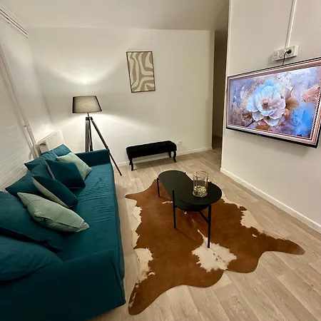 Appartement 3 Chambres A Reims, Ideal 4 Voyageurs * Reims