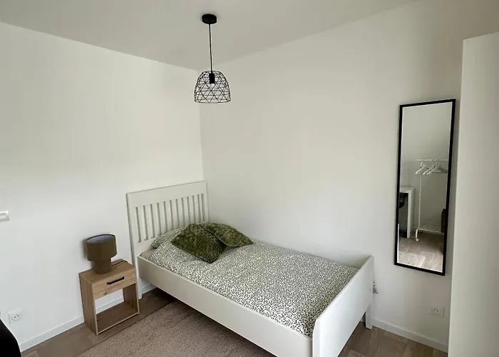 Appartement 3 Chambres A Reims, Ideal 4 Voyageurs *